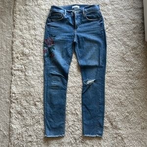 Ann Taylor LOFT Stretch Jeans with Flowers Detail Skinny Size 4/27